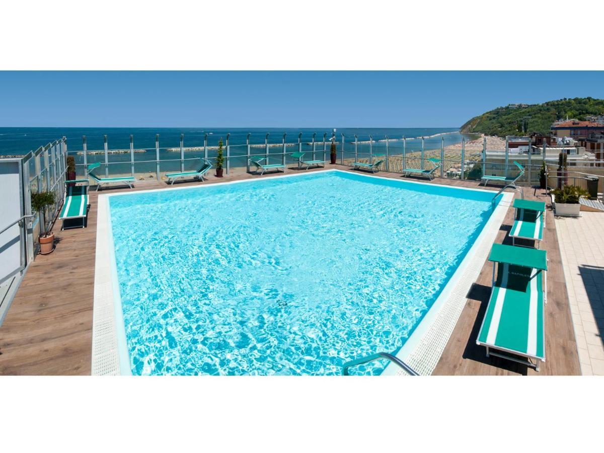 Hotel Napoleon Gabicce Mare Ngoại thất bức ảnh
