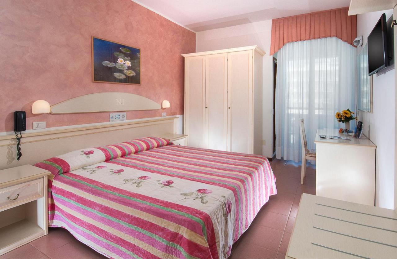 Hotel Napoleon Gabicce Mare Ngoại thất bức ảnh